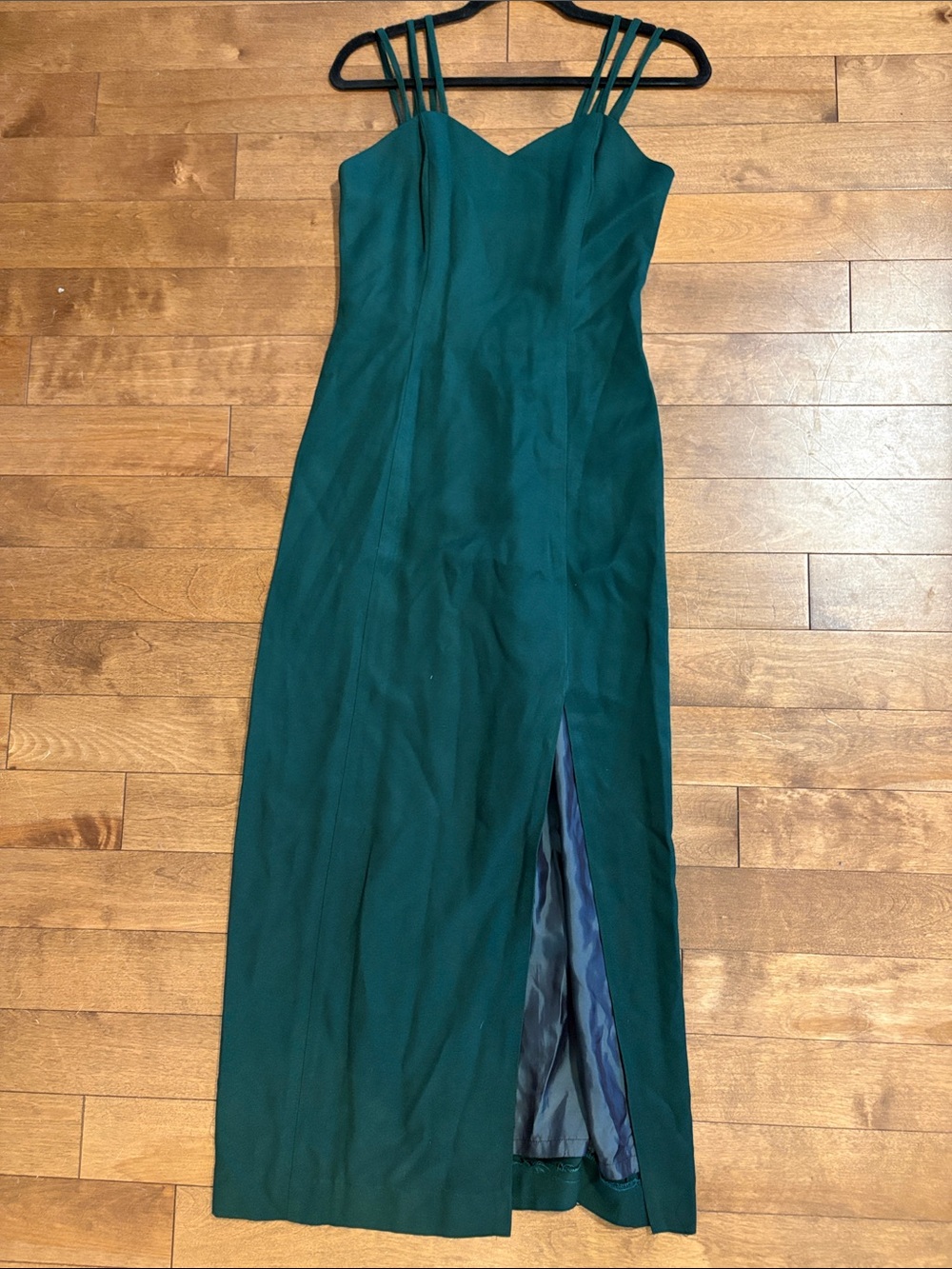 Vintage High Slit Emerald Green Formal Gown – Size 5/6 – Made in Canada